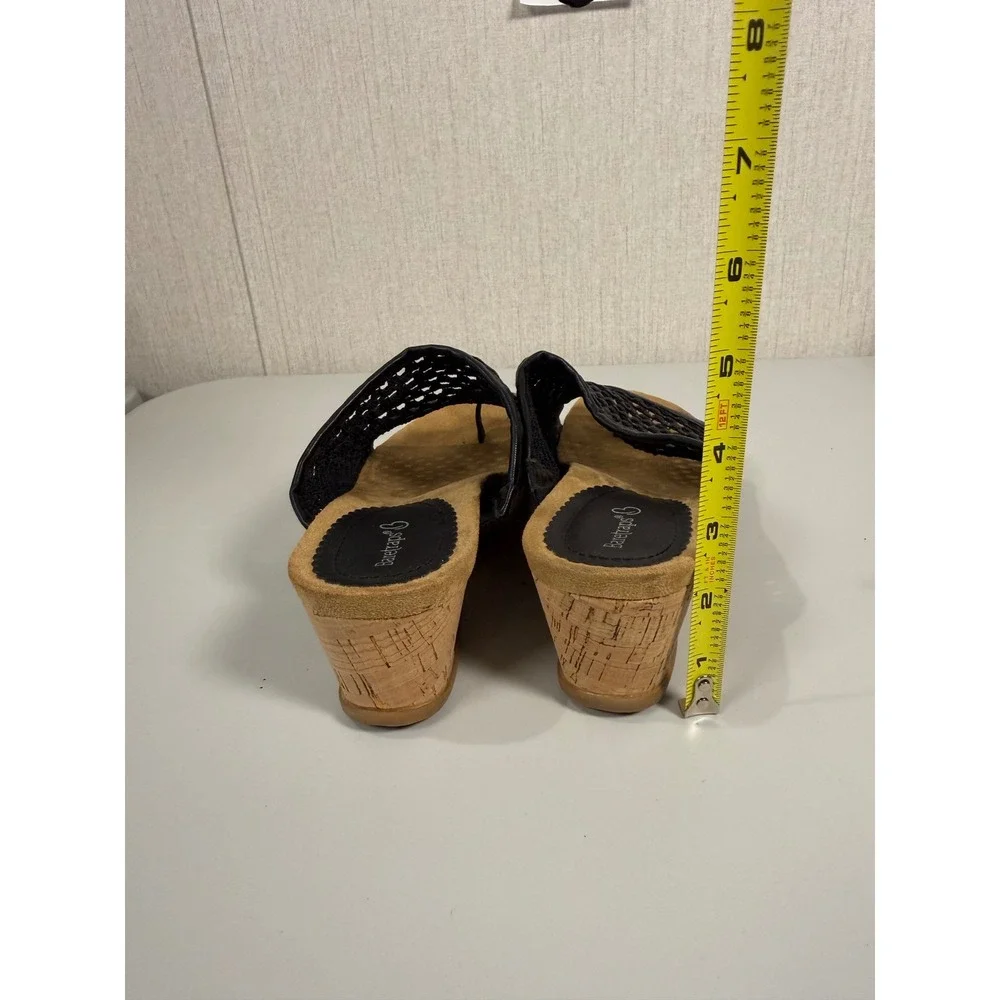 BareTraps stylish comfort